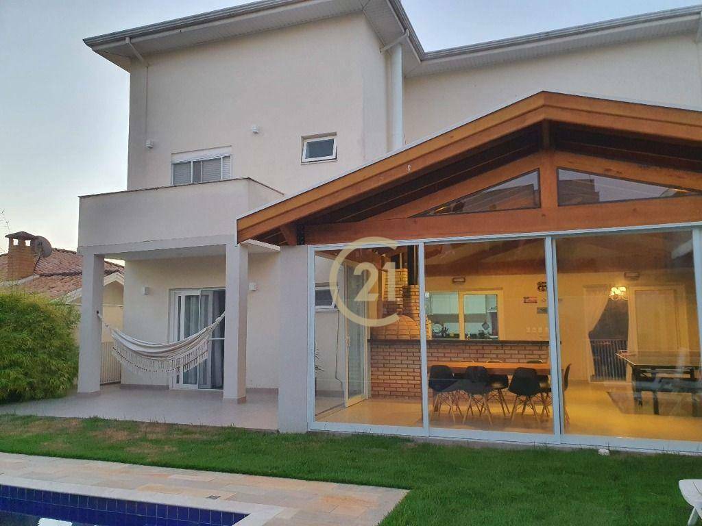 Casa de Condomínio à venda com 4 quartos, 275m² - Foto 2