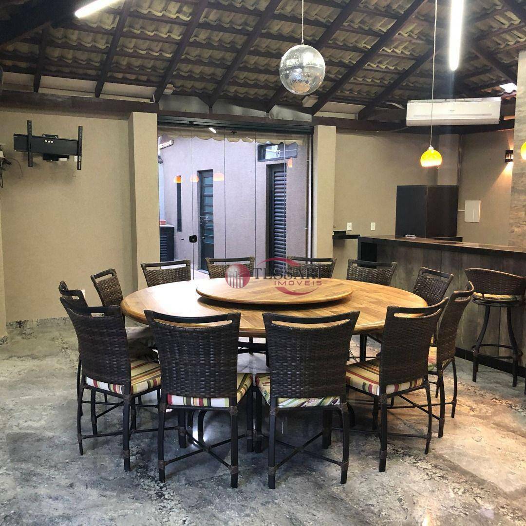 Casa à venda e aluguel com 6 quartos, 380m² - Foto 6