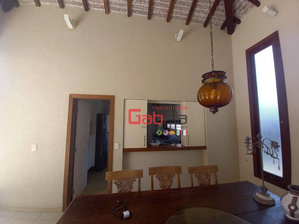 Casa à venda com 5 quartos, 294m² - Foto 14