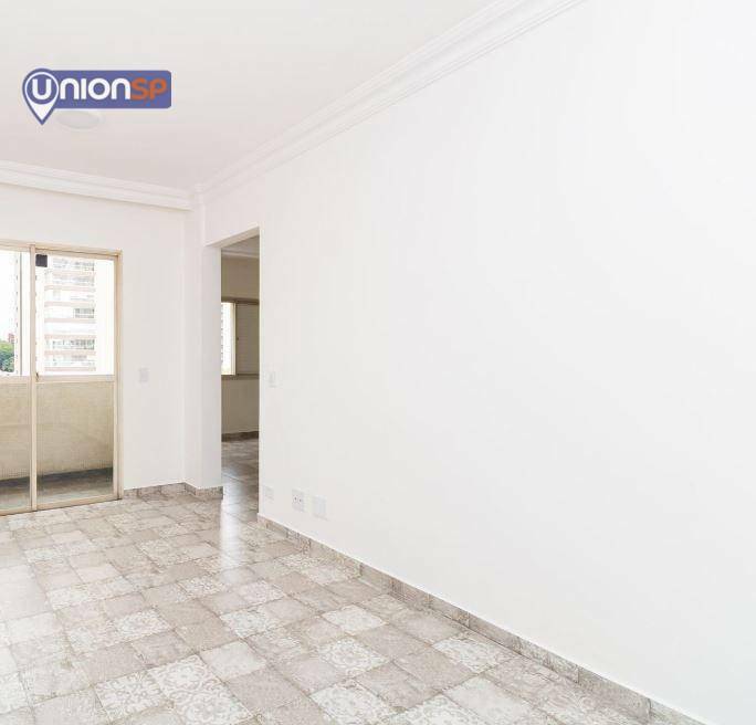 Apartamento à venda com 1 quarto, 40m² - Foto 2