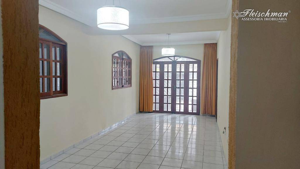 Casa à venda com 5 quartos, 250m² - Foto 13