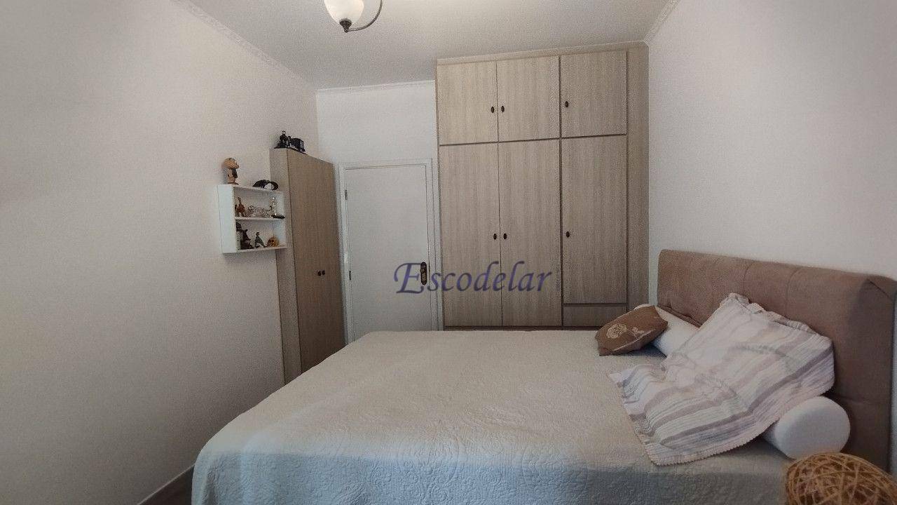 Apartamento à venda com 3 quartos, 158m² - Foto 11