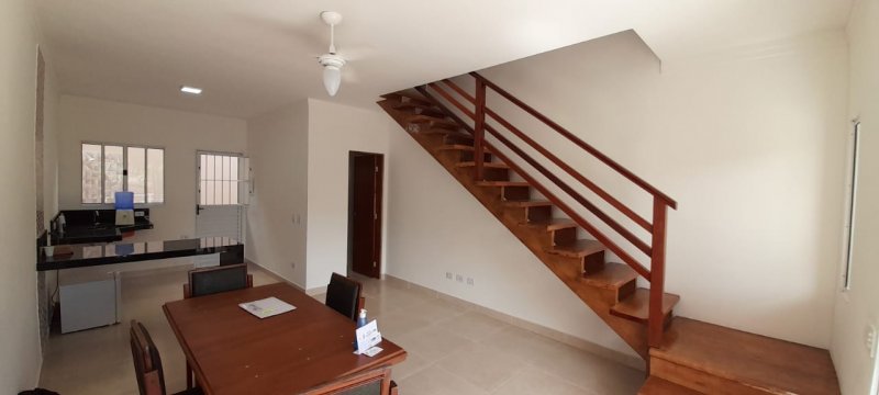 Casa à venda com 2 quartos, 84m² - Foto 7