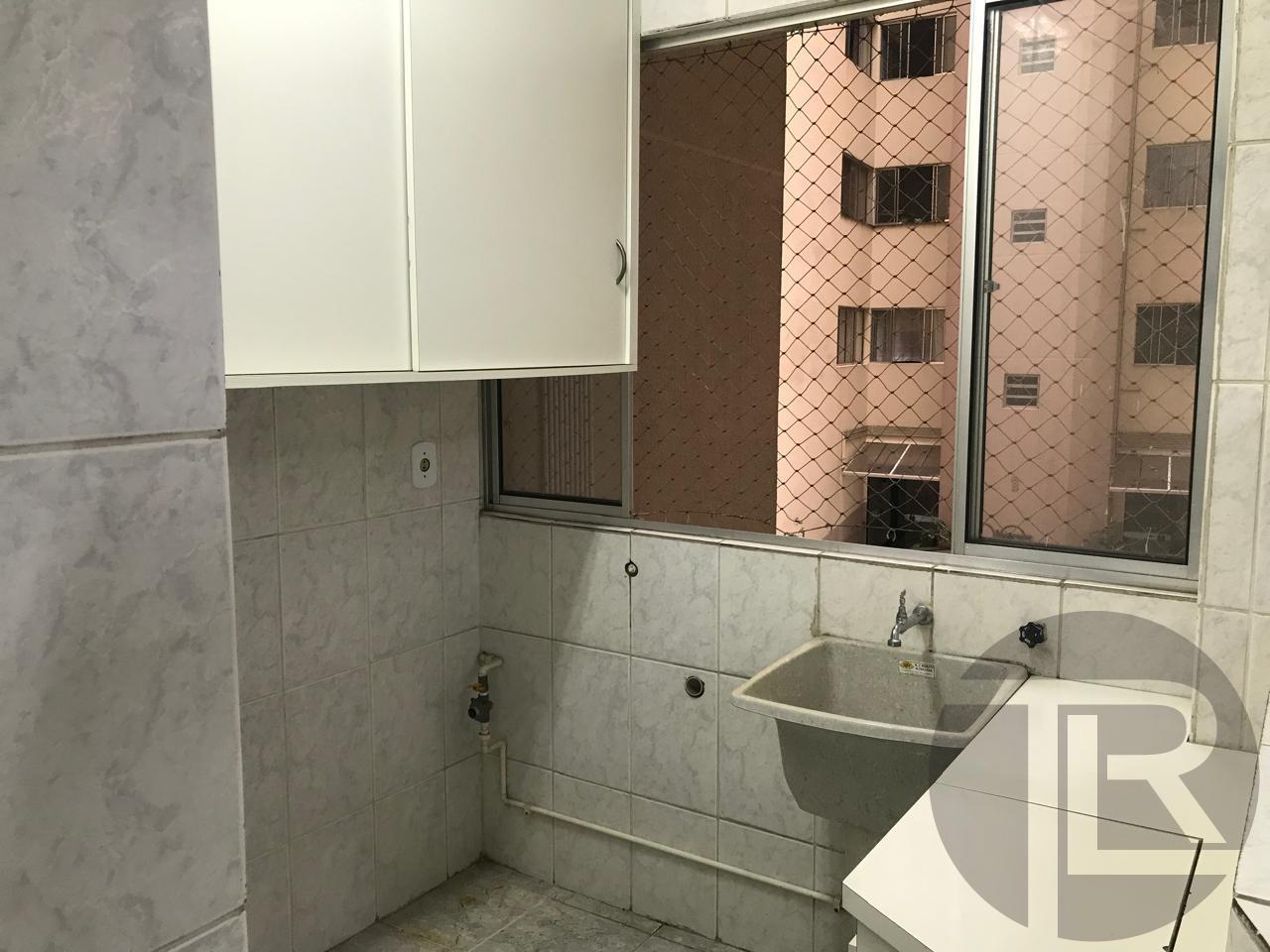 Apartamento à venda com 2 quartos, 66m² - Foto 6