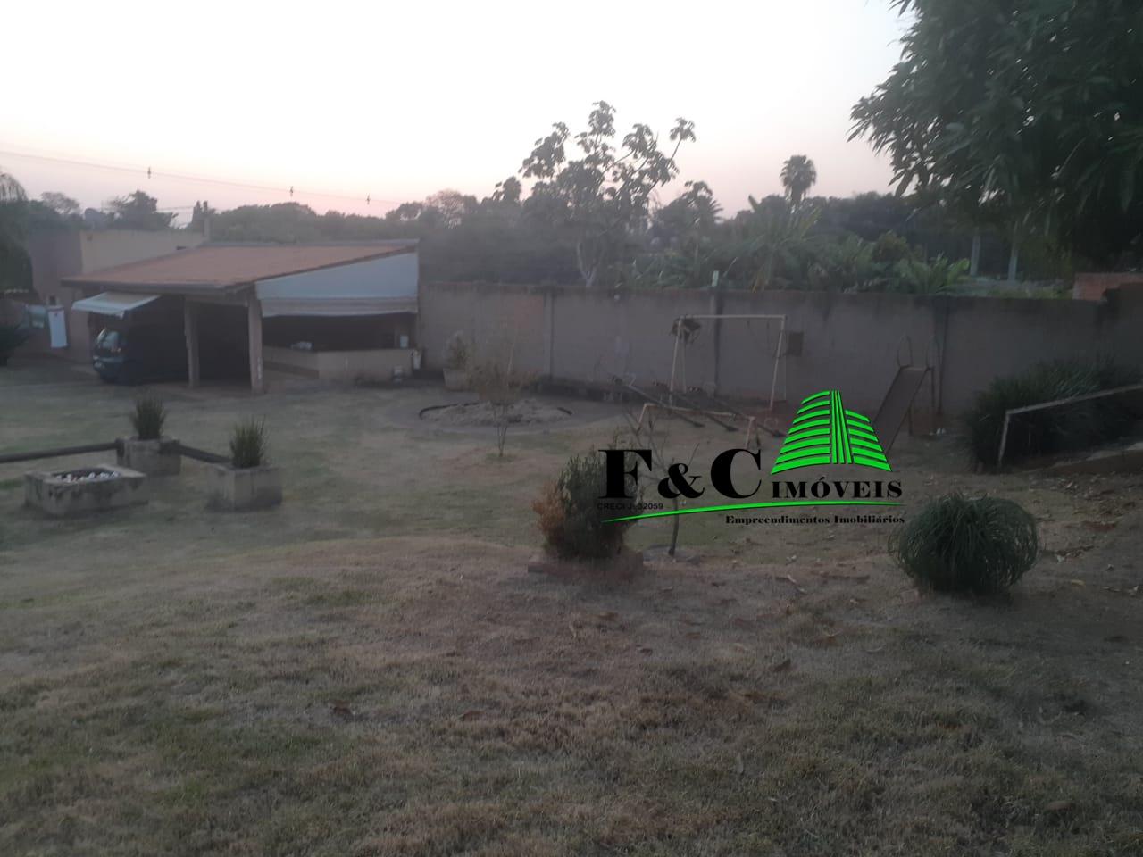 Chácara à venda com 4 quartos, 1500m² - Foto 17