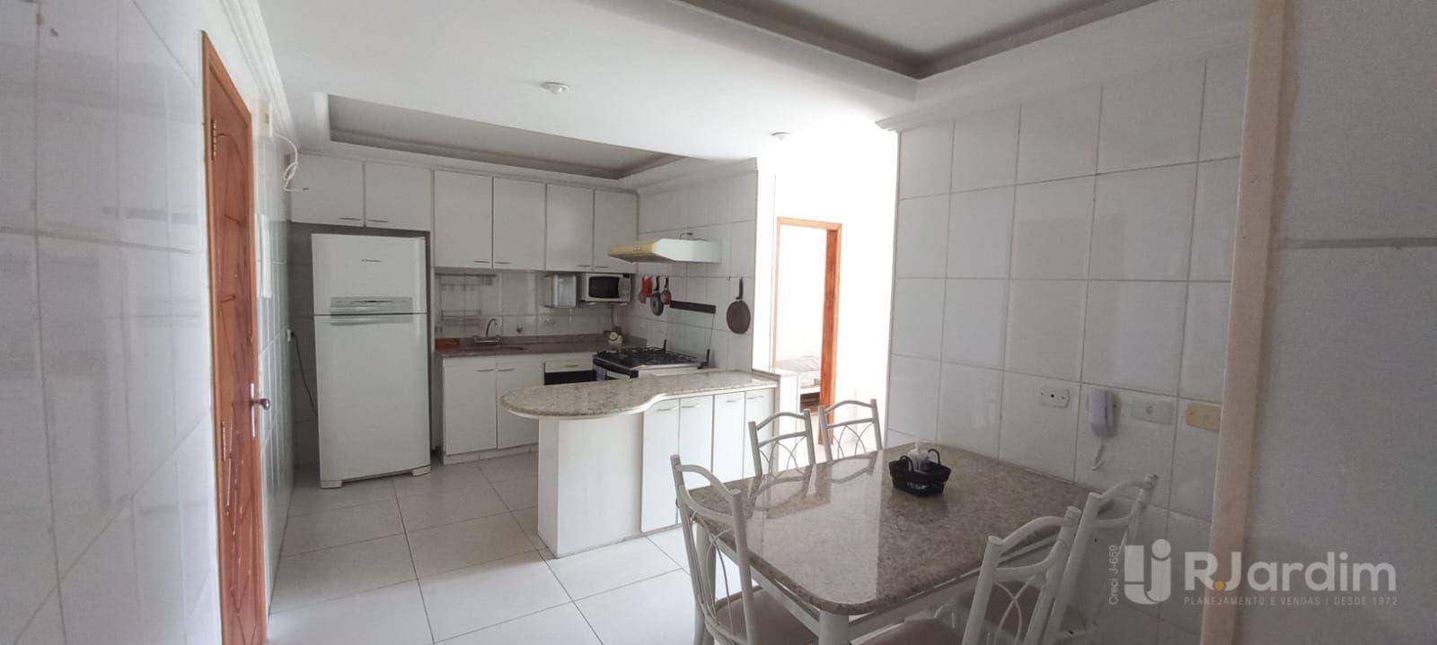 Apartamento à venda e aluguel com 3 quartos, 155m² - Foto 16