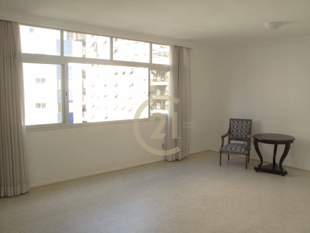 Apartamento à venda e aluguel com 3 quartos, 135m² - Foto 1