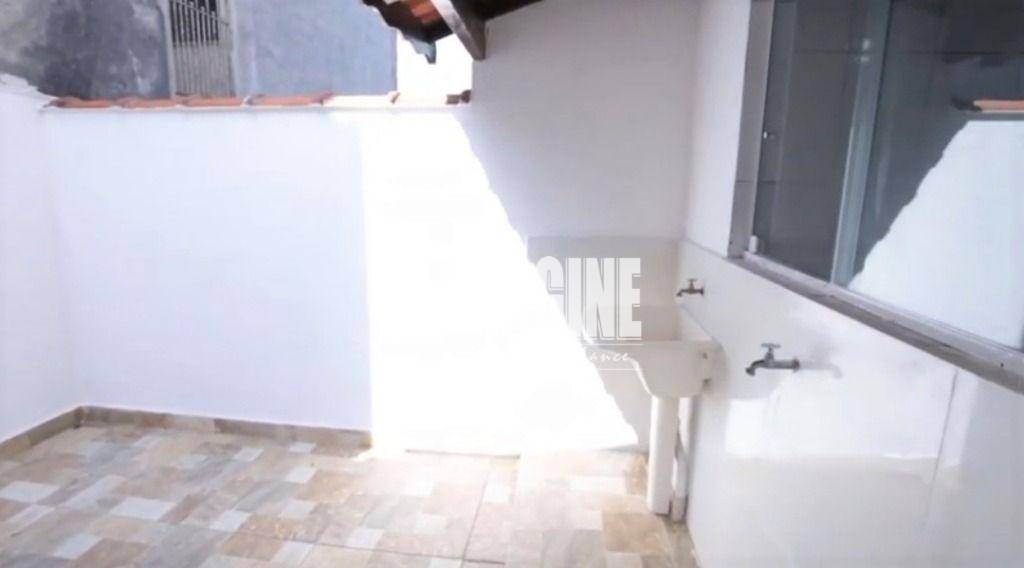 Sobrado à venda com 2 quartos, 90m² - Foto 13