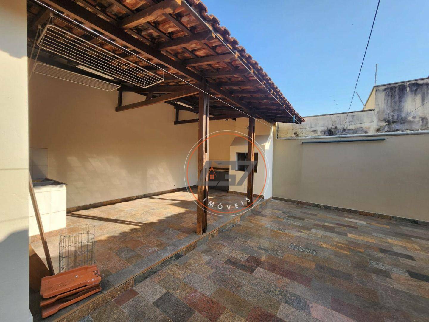 Casa para alugar com 3 quartos, 300M2 - Foto 13