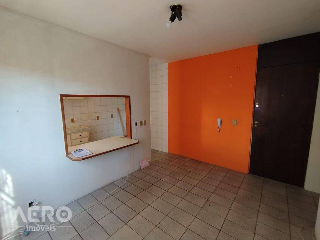 Apartamento para alugar com 1 quarto, 49m² - Foto 11