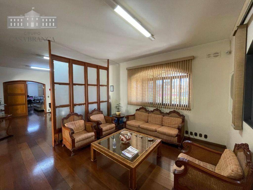 Casa à venda com 3 quartos, 750m² - Foto 1