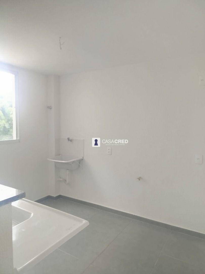 Apartamento para alugar com 2 quartos, 45m² - Foto 4