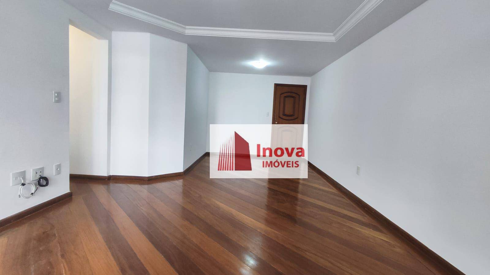 Apartamento à venda com 3 quartos, 125m² - Foto 9