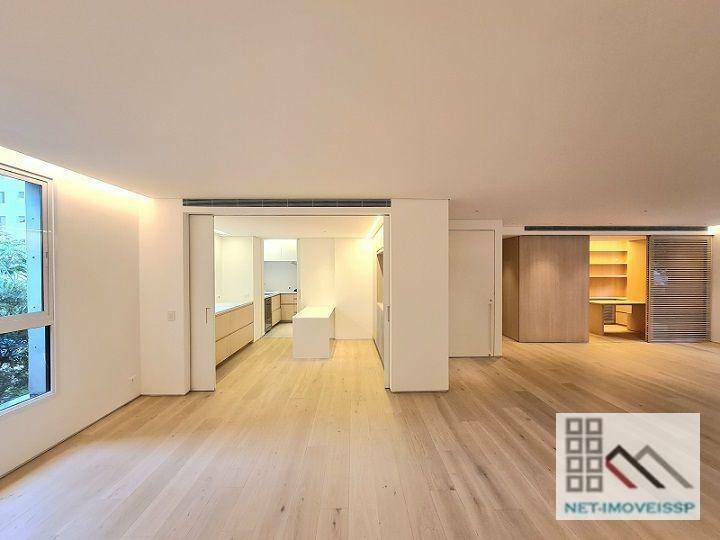 Apartamento à venda com 3 quartos, 211m² - Foto 11