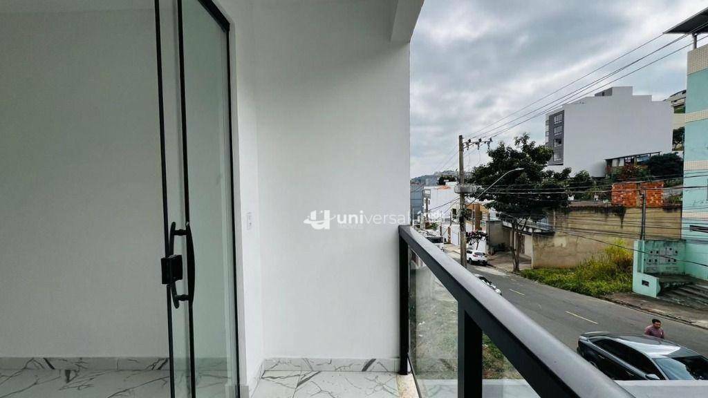 Casa à venda com 2 quartos, 108m² - Foto 4