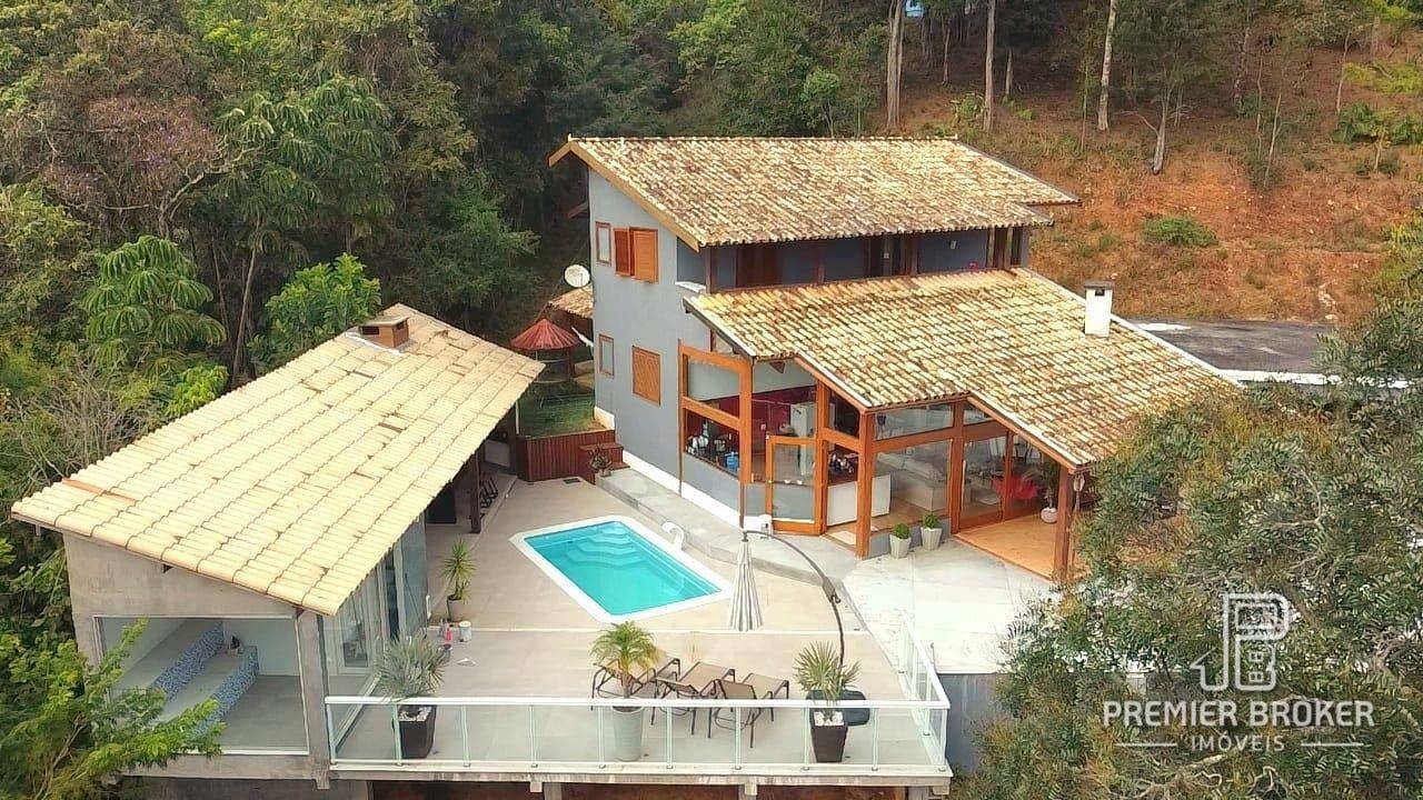 Casa à venda com 4 quartos, 600m² - Foto 1