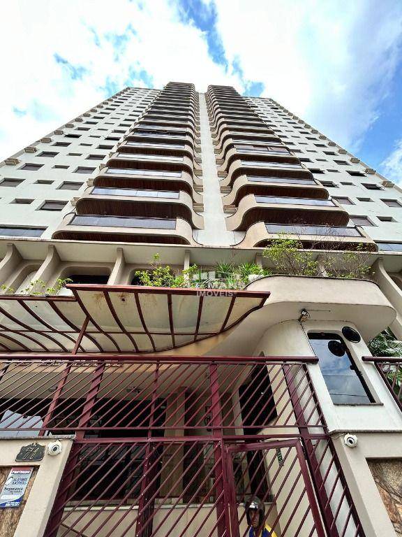 Apartamento, 3 quartos, 194 m² - Foto 1