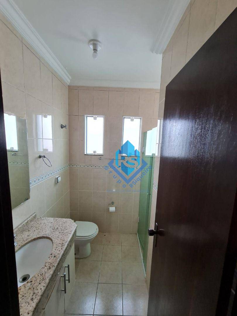 Sobrado para alugar com 3 quartos, 220m² - Foto 25