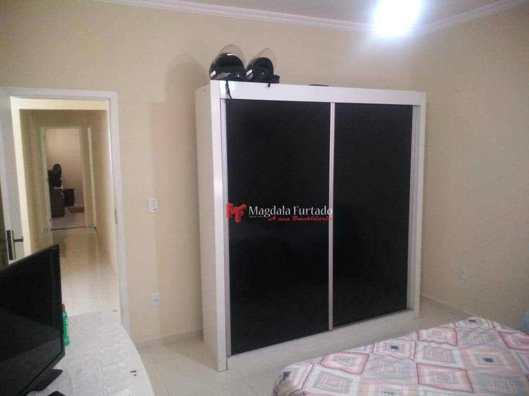 Casa à venda com 3 quartos, 215m² - Foto 16