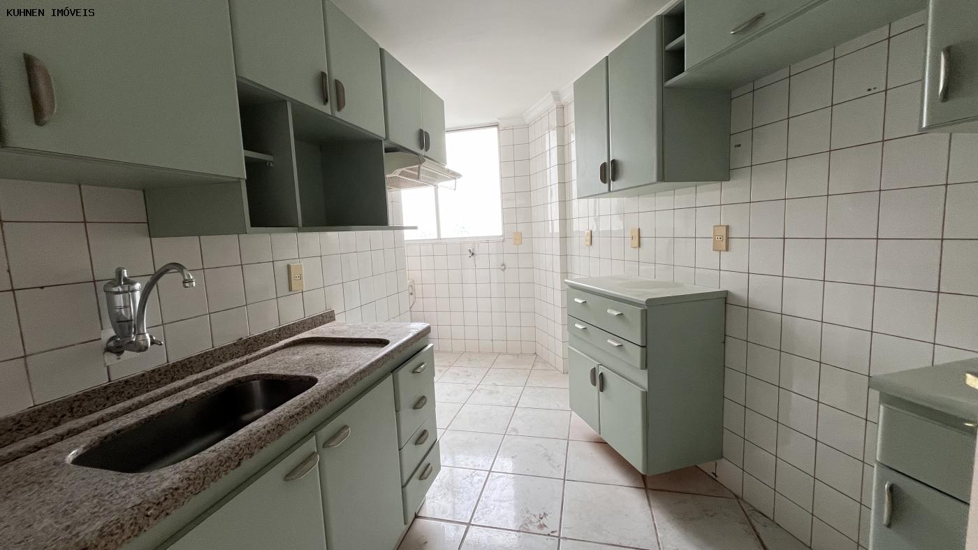 Apartamento à venda com 2 quartos, 95m² - Foto 10