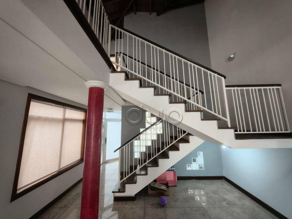 Casa de Condomínio para alugar com 3 quartos, 320m² - Foto 24
