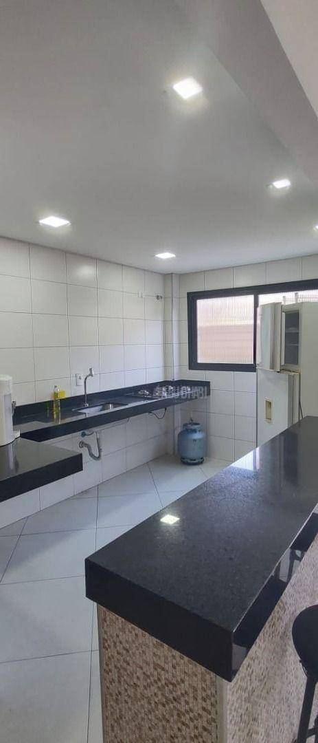 Apartamento à venda com 2 quartos, 78m² - Foto 1