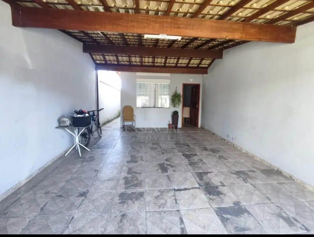 Casa à venda com 2 quartos, 150m² - Foto 1