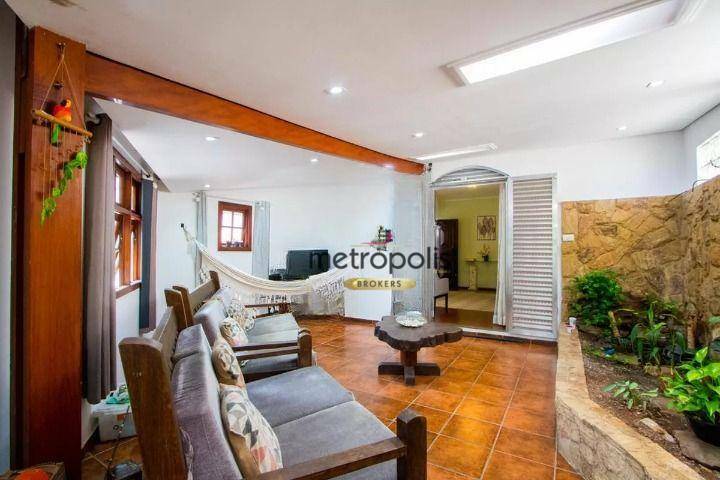 Sobrado à venda com 3 quartos, 231m² - Foto 4