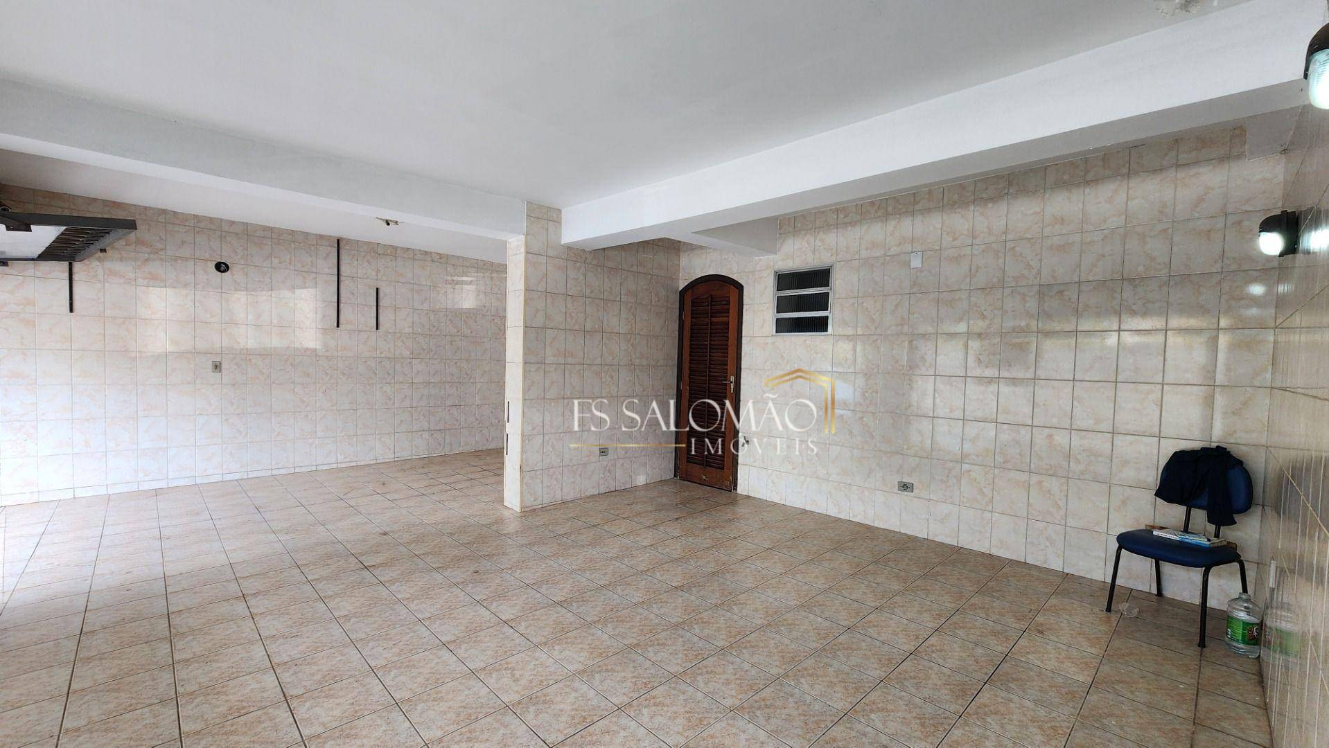 Casa à venda com 3 quartos, 200m² - Foto 31