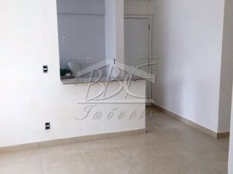 Apartamento à venda com 2 quartos, 70m² - Foto 4