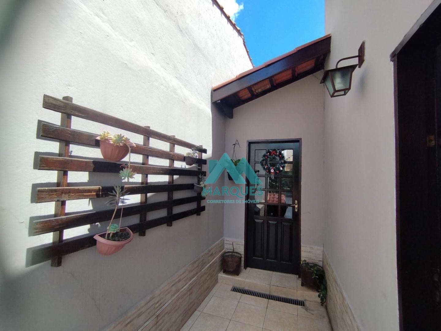 Casa à venda com 4 quartos, 106m² - Foto 18