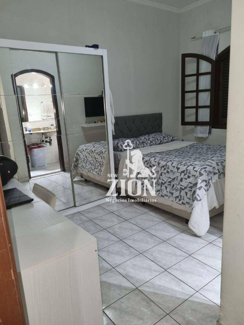 Casa à venda com 3 quartos, 210m² - Foto 20