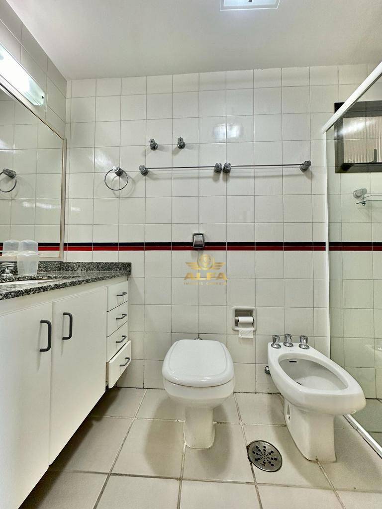 Apartamento à venda com 3 quartos, 170m² - Foto 12