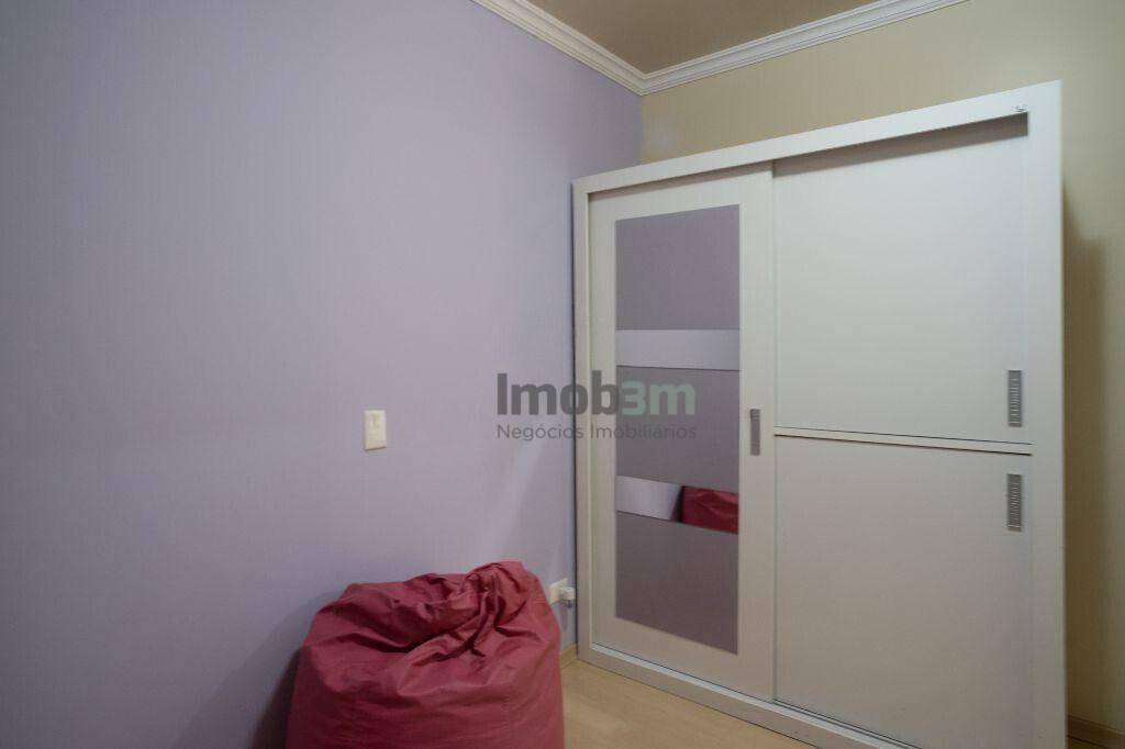 Casa à venda com 3 quartos, 250m² - Foto 8