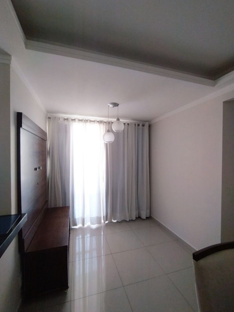 Apartamento para alugar com 3 quartos, 64m² - Foto 4