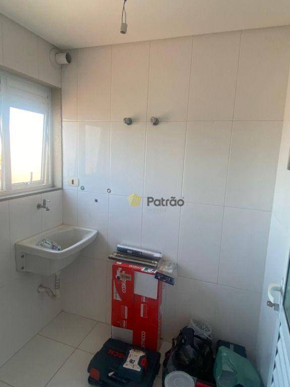 Apartamento à venda com 3 quartos, 70m² - Foto 3