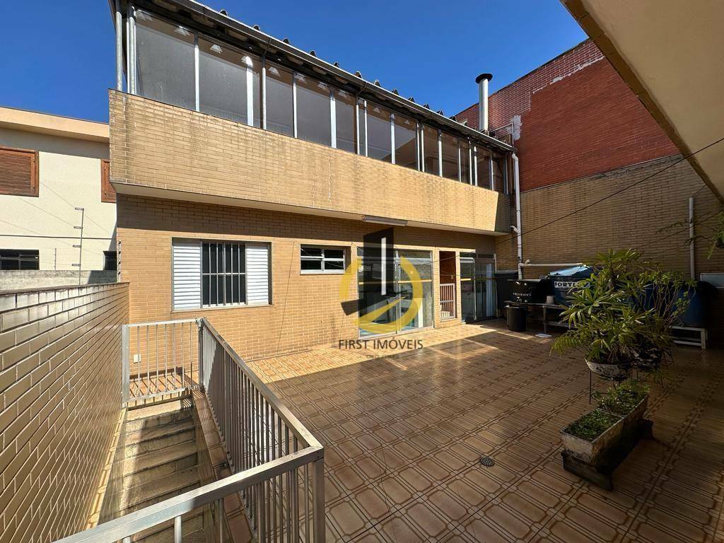 Casa à venda com 3 quartos, 270m² - Foto 14