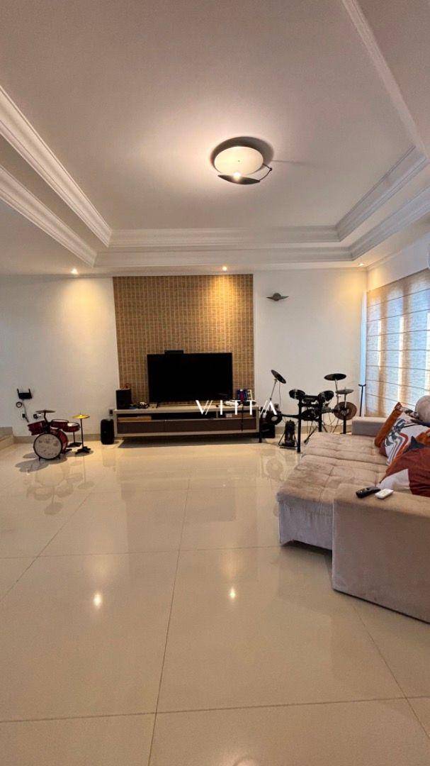 Sobrado, 3 quartos, 310 m² - Foto 2