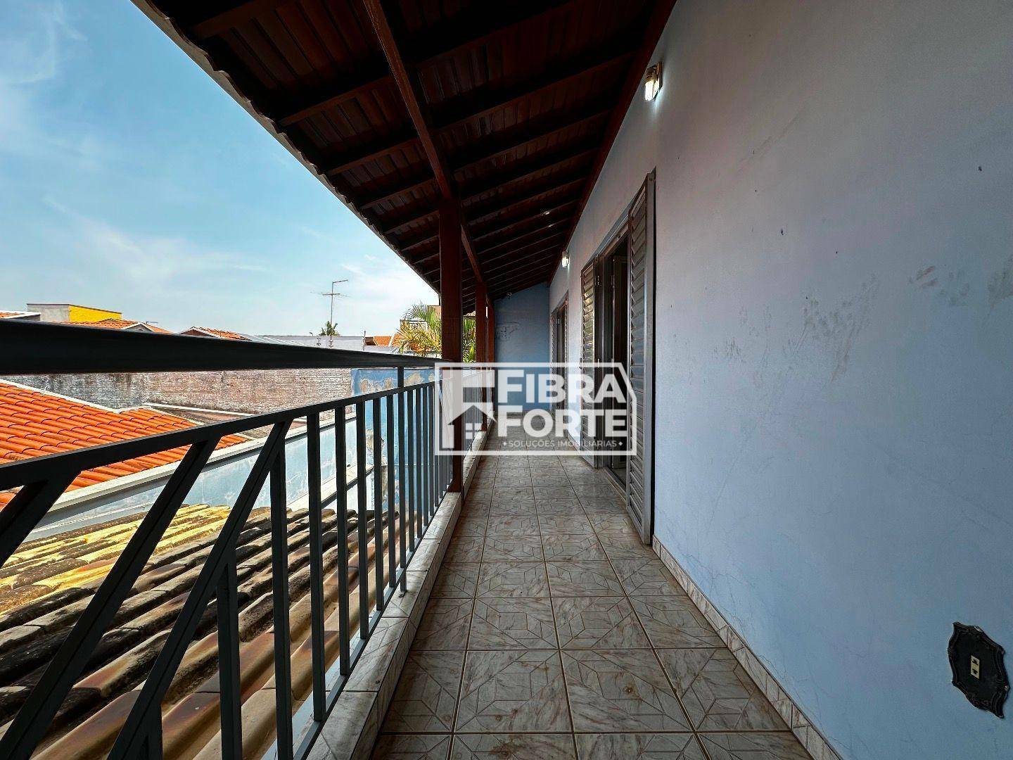 Casa à venda com 4 quartos, 230m² - Foto 7