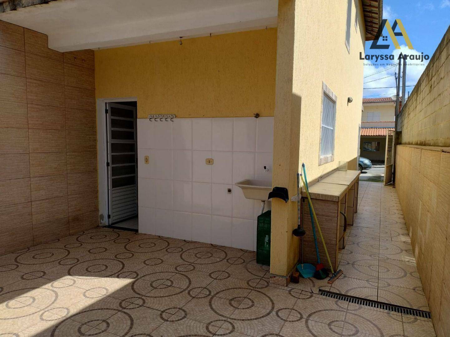 Sobrado à venda com 2 quartos, 90m² - Foto 3