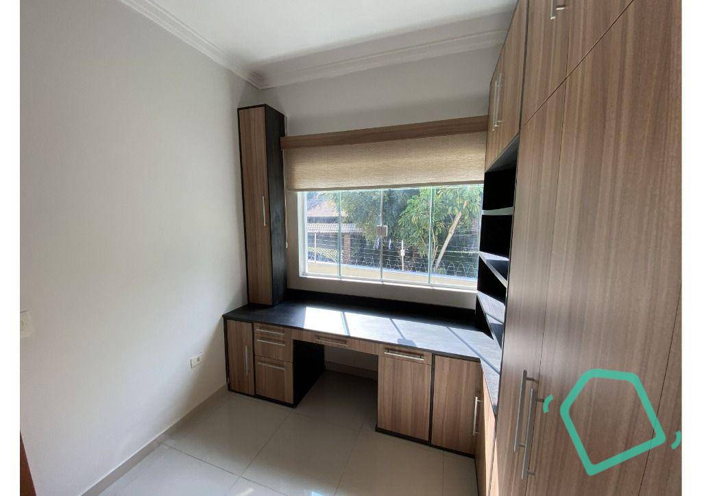 Casa de Condomínio para alugar com 3 quartos, 500m² - Foto 13