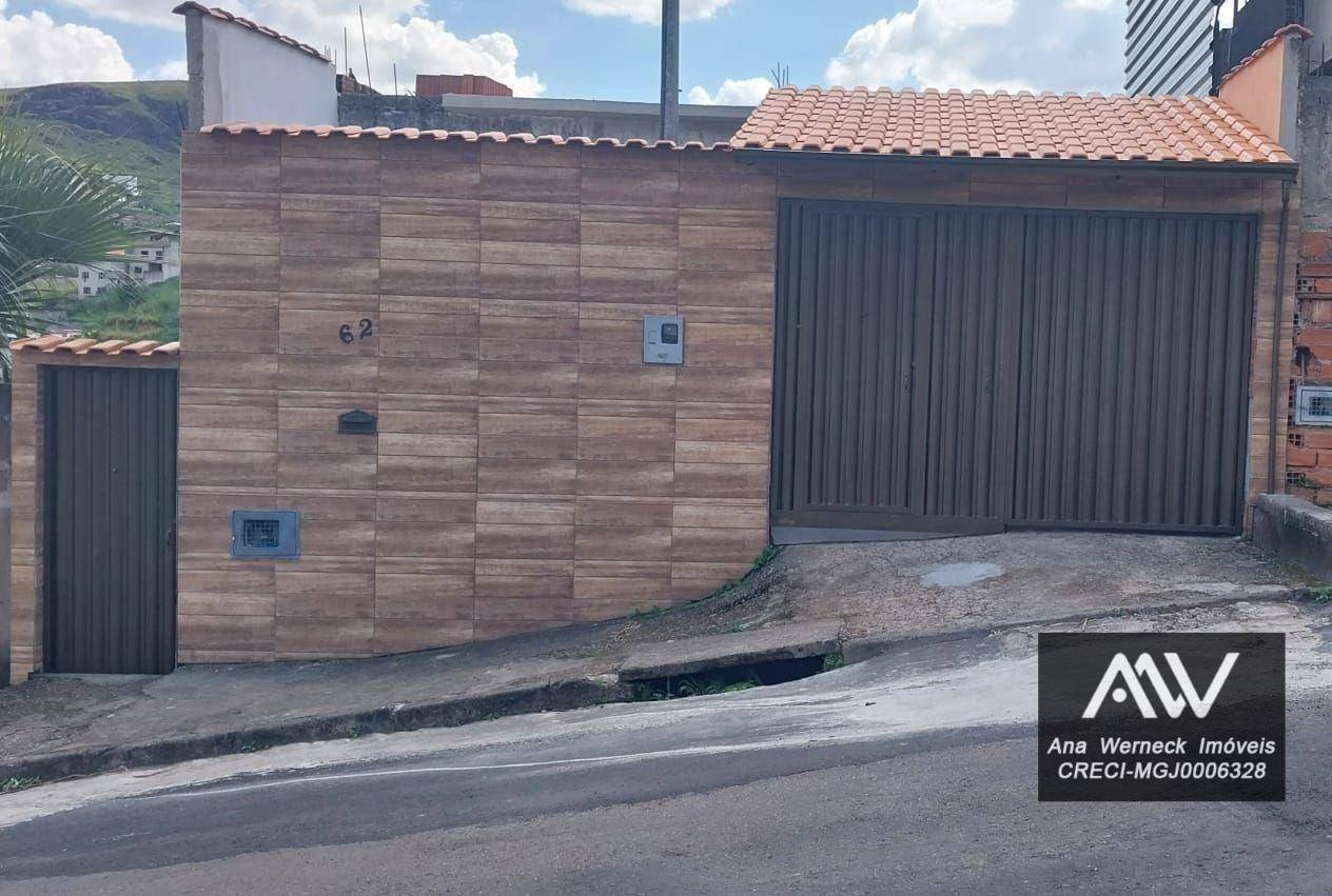 Casa à venda com 4 quartos, 300m² - Foto 1