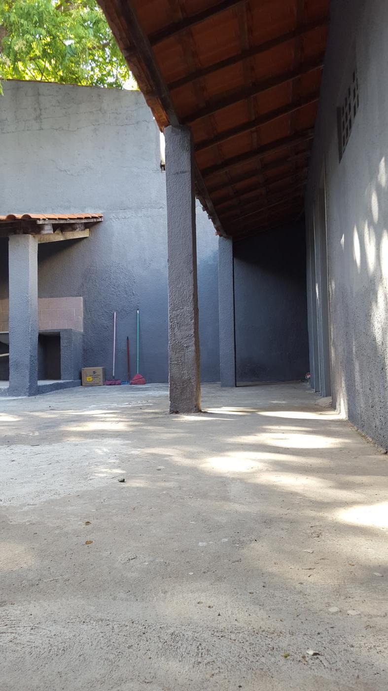 Casa para alugar com 4 quartos, 188m² - Foto 28