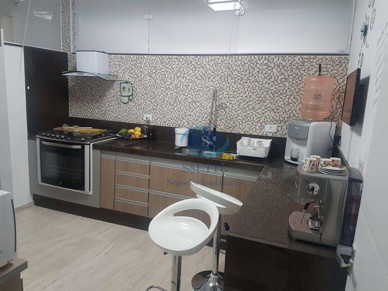 Sobrado à venda com 2 quartos, 210m² - Foto 18