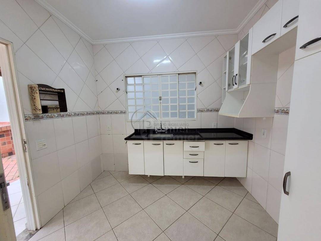 Casa de Condomínio para alugar com 3 quartos, 124m² - Foto 5