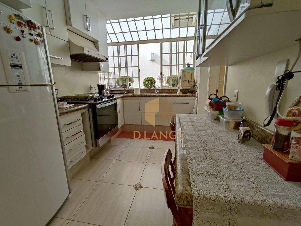 Casa de Condomínio à venda com 3 quartos, 202m² - Foto 30