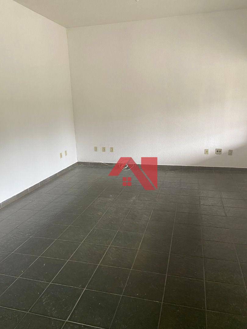 Casa para alugar com 3 quartos, 236m² - Foto 4