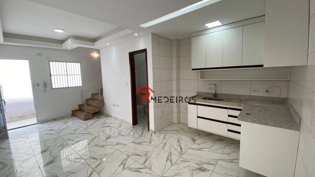 Sobrado à venda com 2 quartos, 55m² - Foto 3