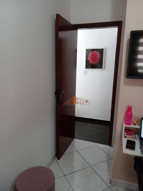 Sobrado à venda com 3 quartos, 86m² - Foto 12