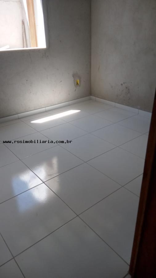 Casa à venda com 2 quartos, 54m² - Foto 3